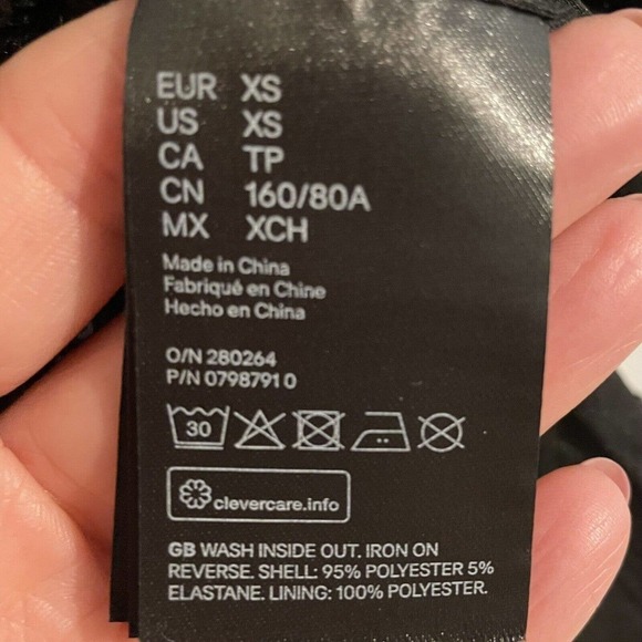 H&M Womens Size XS Sequin Pop Over Party Evening Top Black Short Sleeve … - Picture 7 of 7